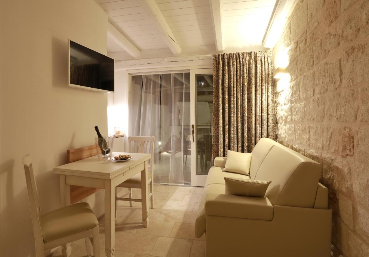 Palazzo Stapane Home Suite 9 - Luxury Living โมโนโปลี ภายนอก รูปภาพ