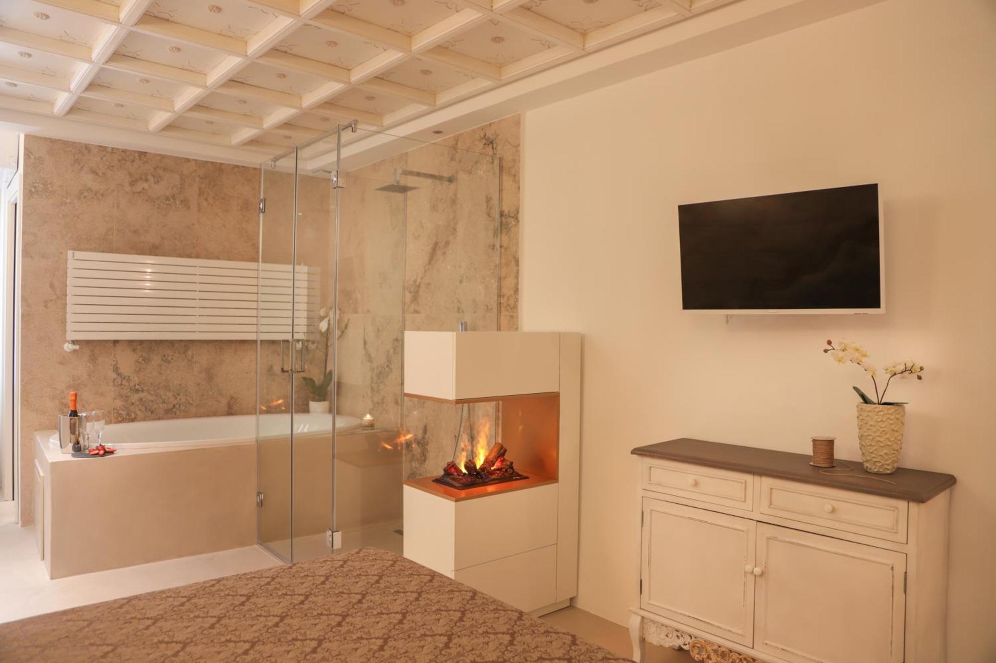 Palazzo Stapane Home Suite 9 - Luxury Living โมโนโปลี ภายนอก รูปภาพ
