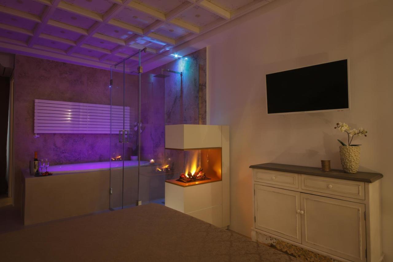 Palazzo Stapane Home Suite 9 - Luxury Living โมโนโปลี ภายนอก รูปภาพ