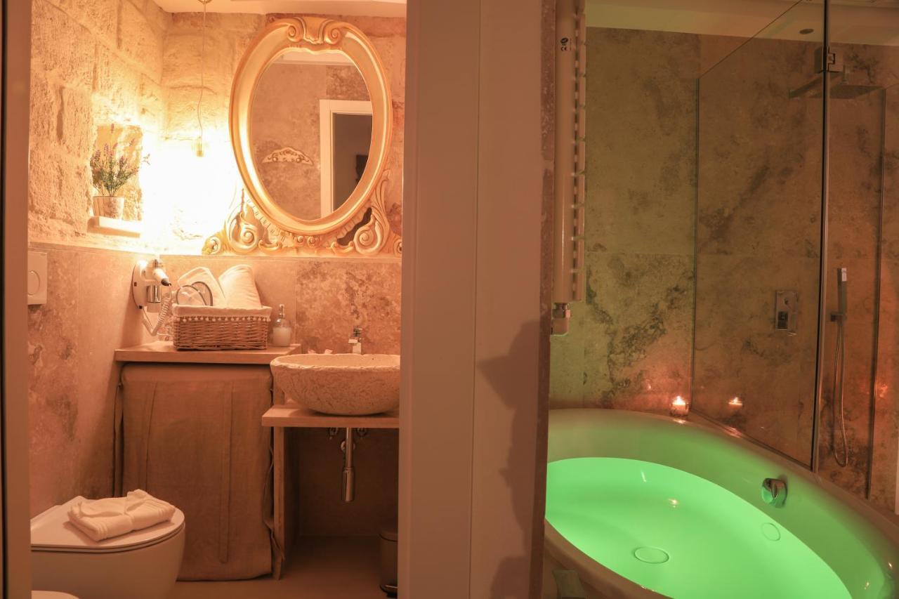 Palazzo Stapane Home Suite 9 - Luxury Living โมโนโปลี ภายนอก รูปภาพ